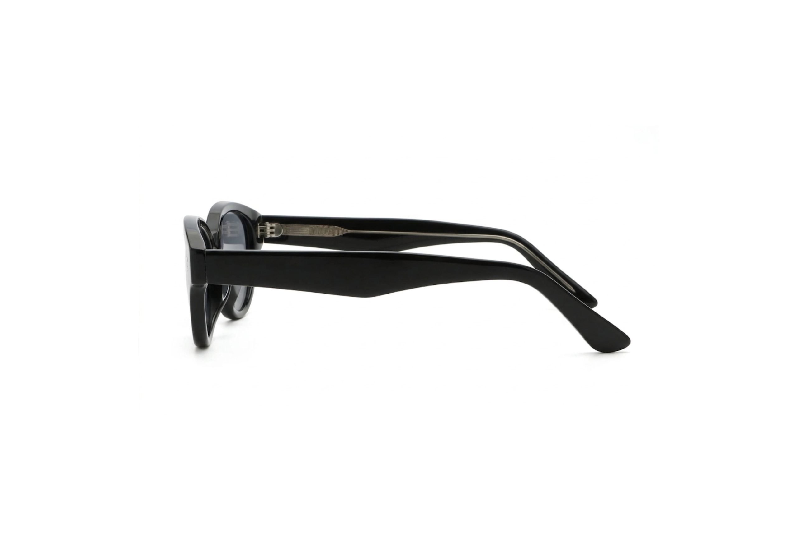 Prism Vista Cat-Eye Dark Solid Black / Dark Grey Unisex Sunglasses - Image 2