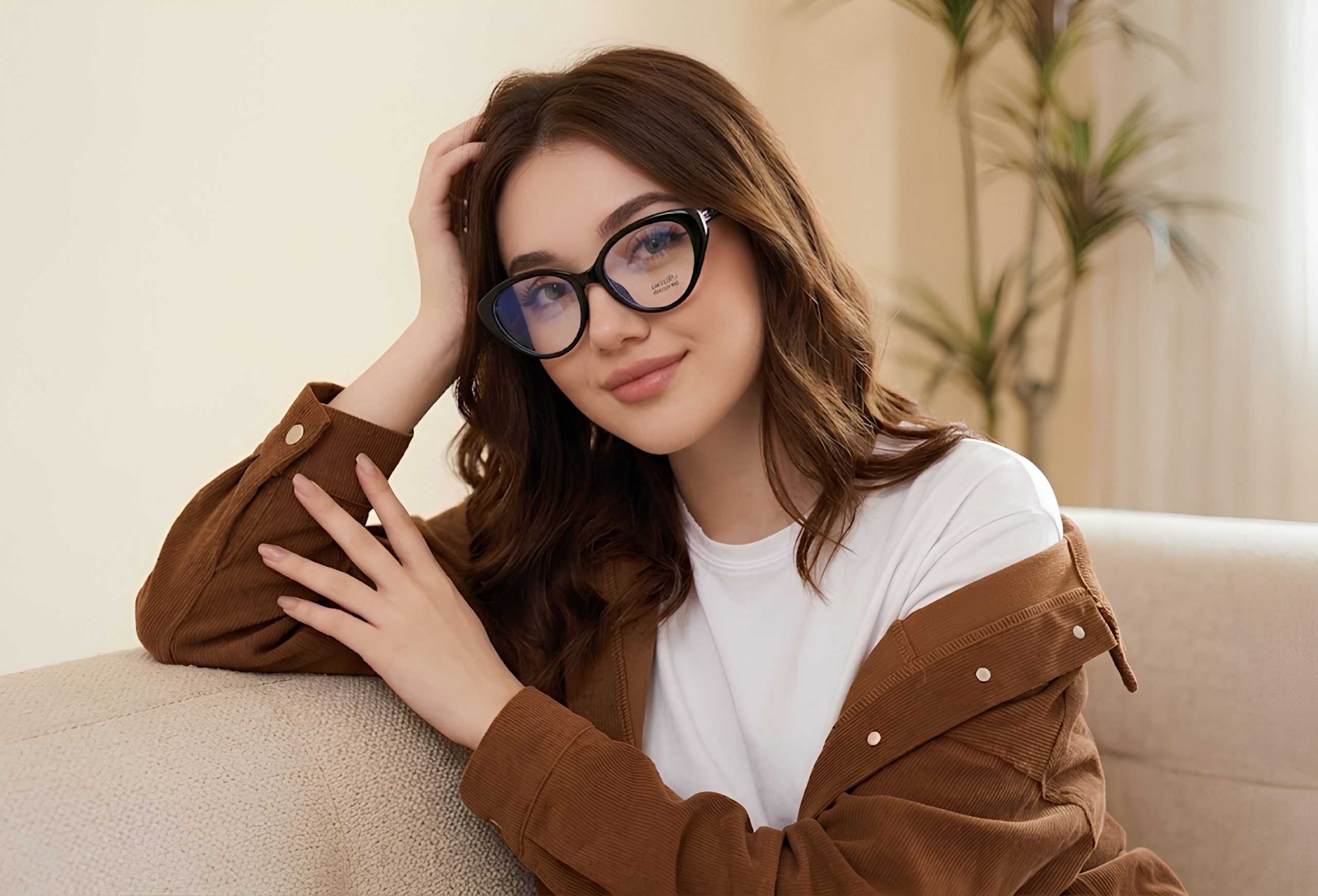 Lumina Shield Oval Cat-Eye Frame Women Glossy Black - Image 4