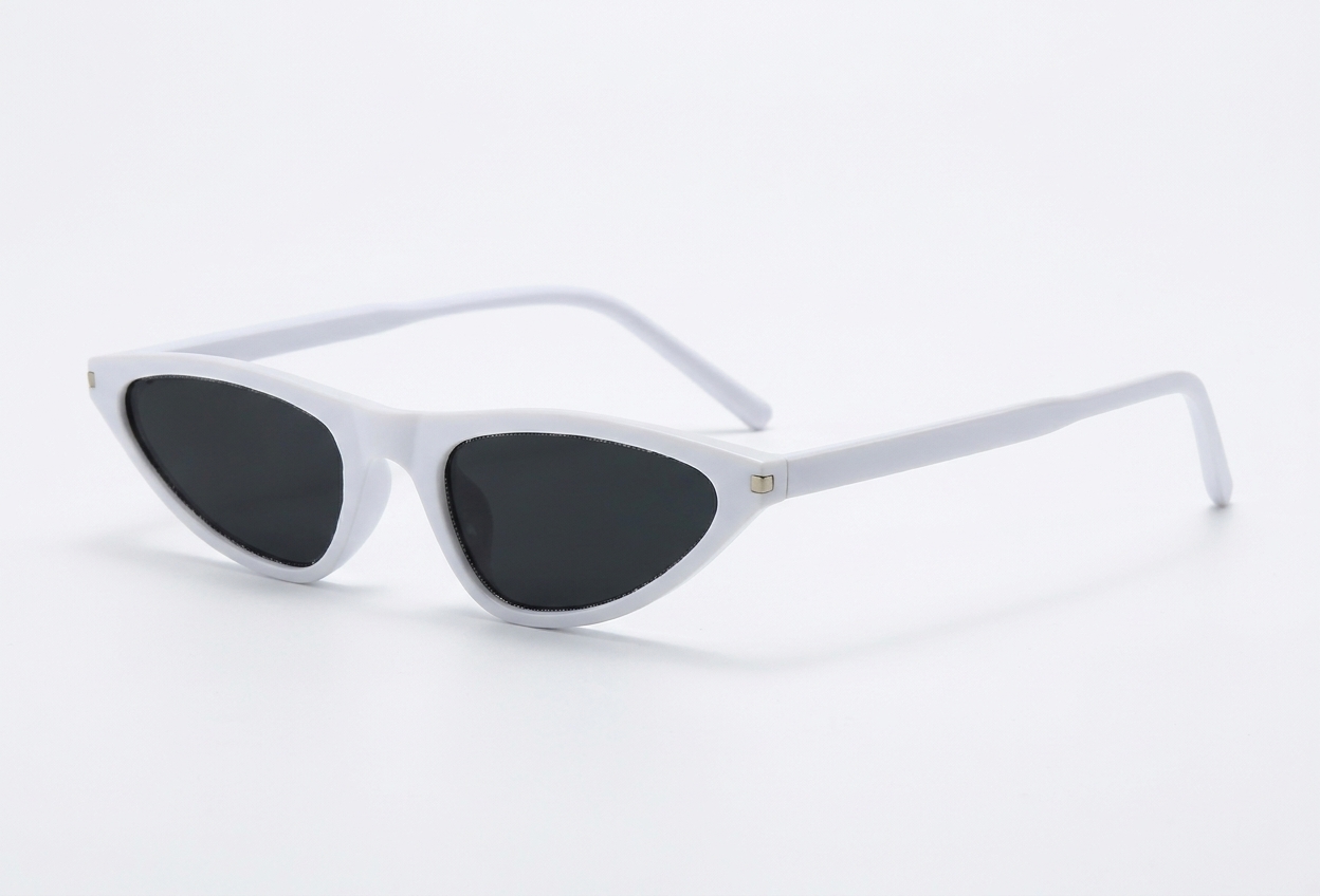 Vogue Micro Slate Triangle cat eye Unisex Sunglasses - Image 3